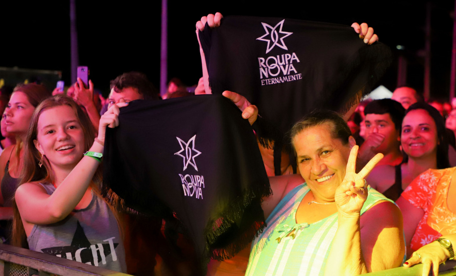 Hugo e Guilherme e Roupa Nova atraem multidão aos shows do Verão Maior Paraná