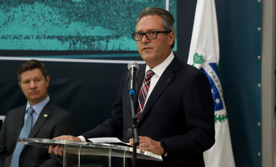 O governador em exercício Darci Piana participou nesta segunda-feira (19), em Curitiba, do lançamento de um projeto do Tribunal de Justiça do Estado do Paraná (TJPR) para instalação de pontos de atendimento remoto em municípios que não são sedes de suas comarcas.