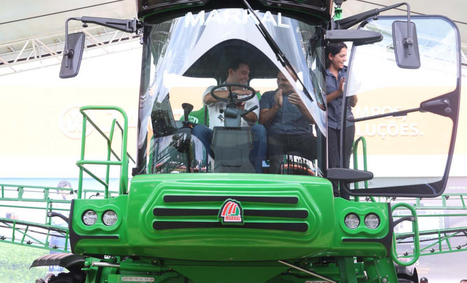 Agronegócio puxa bons números da economia do Paraná, afirma Ratinho Junior