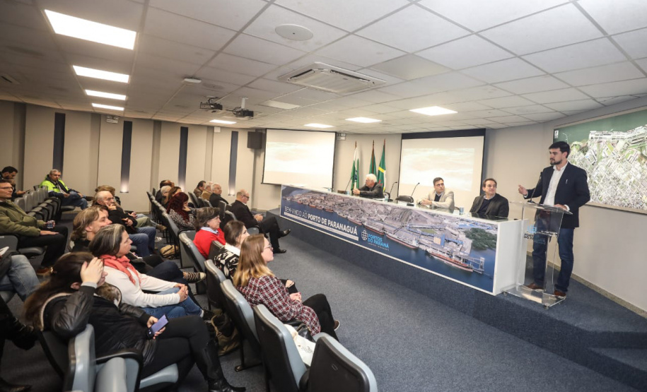 PORTOS VISITAÇÃO CAIS PÚBLICO