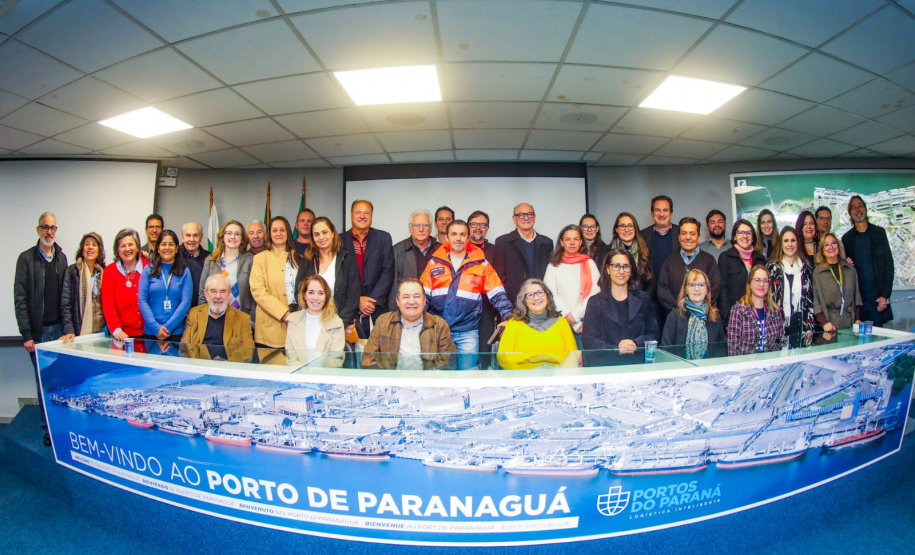 PORTOS VISITAÇÃO CAIS PÚBLICO