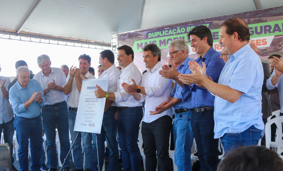 Governador Ratinho Junior entrega duplicação da BR-277 em Cascavel