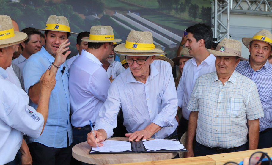 Governo do Paraná reforça compromisso com ampliação do uso do biogás e biometano