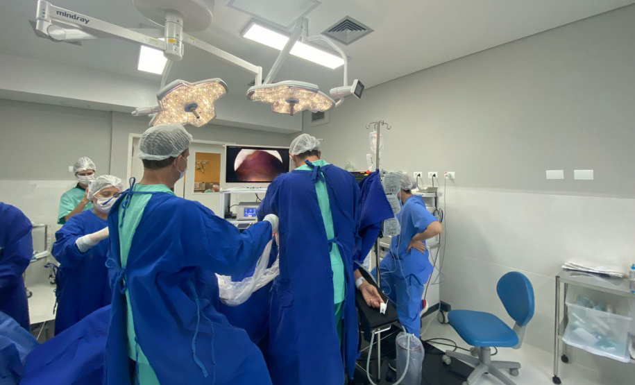 Com apoio do Estado, Hospital Regional da Lapa realiza sua primeira cirurgia por vídeo