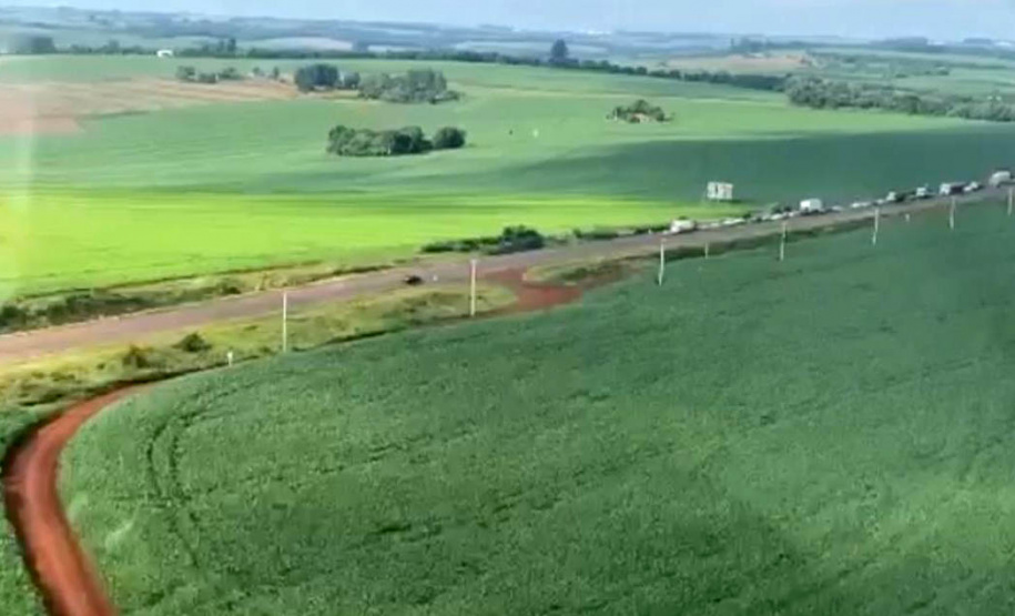 Helicóptero do Projeto Falcão ajuda a localizar e prender suspeito de roubo na BR-369