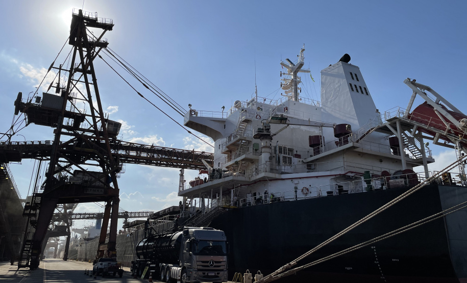 PORTOS DO PARANÁ RECORDE MOVIMENTAÇÃO