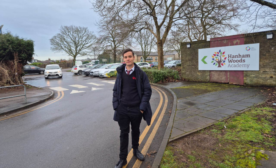 Davi Barbosa Rickli Pereira, 15 anos, estudante da cidade de Reserva que está em intercâmbio pelo programa Ganhando o Mundo da Secretaria de Estado da Educação na Inglaterra.