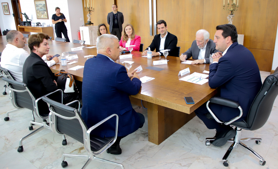 ASSINATURA CONTRATO IRATI