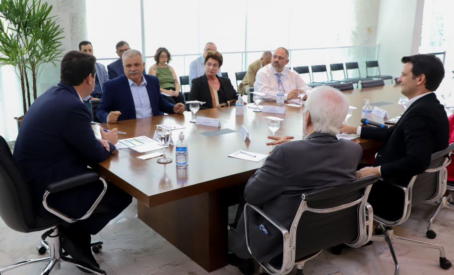 ASSINATURA CONTRATO IRATI