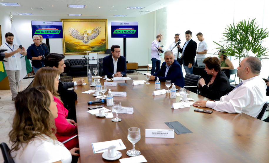 ASSINATURA CONTRATO IRATI