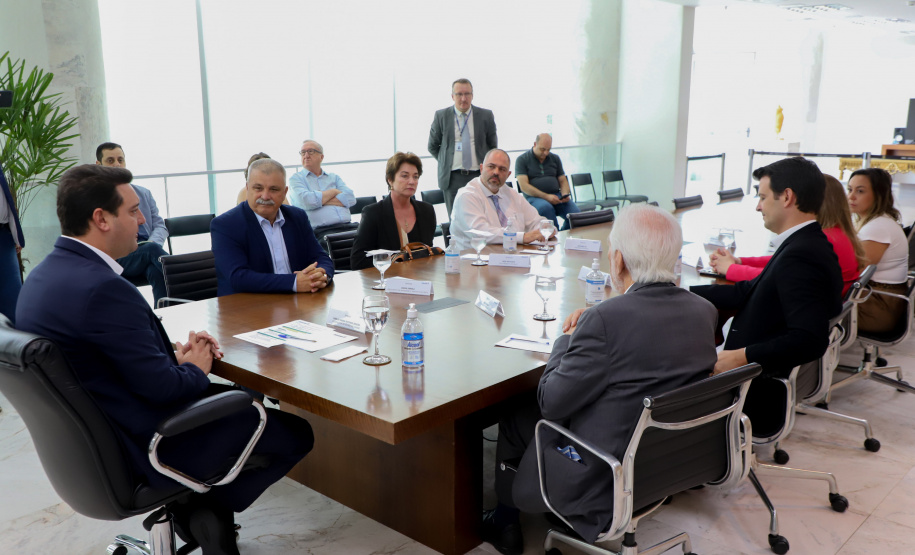 ASSINATURA CONTRATO IRATI