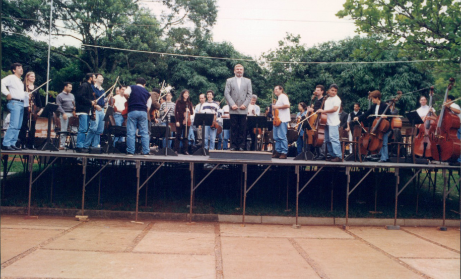 UEL ORQUESTRA MAIS ANTIGA DO PR
