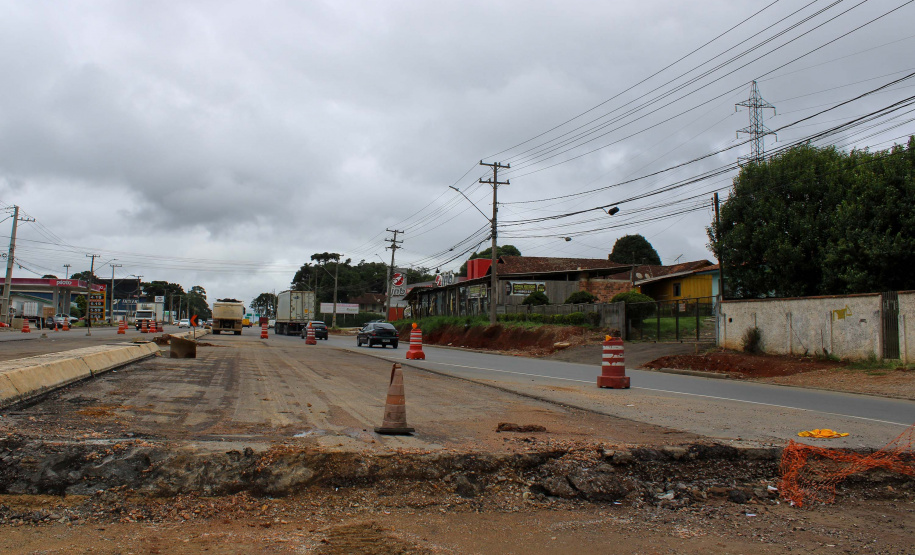 Novo viaduto de São José dos Pinhais atinge marca de 72,7% de execução