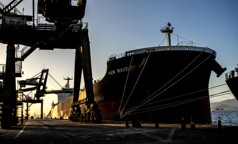 PORTOS DO PARANÁ RECORDE MOVIMENTAÇÃO