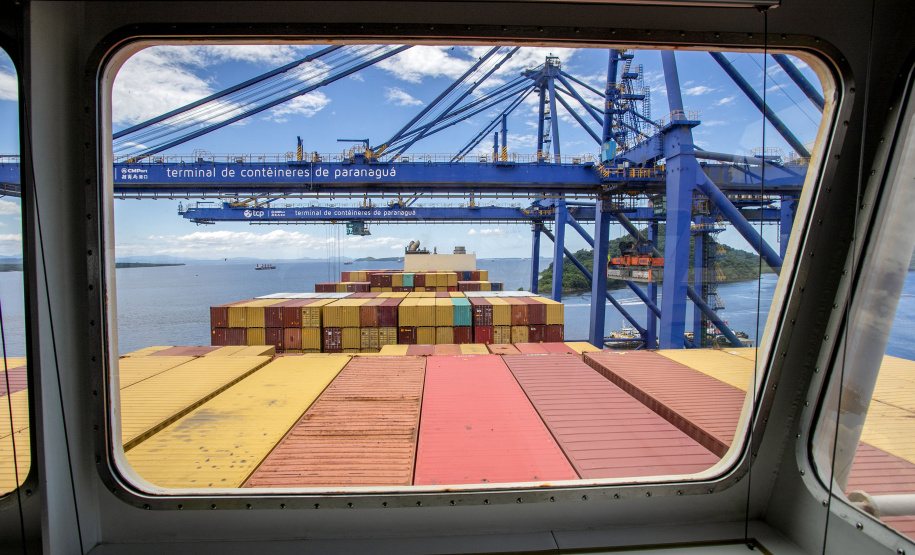 PORTOS DO PARANÁ RECORDE MOVIMENTAÇÃO