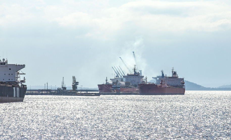 PORTOS DO PARANÁ RECORDE MOVIMENTAÇÃO