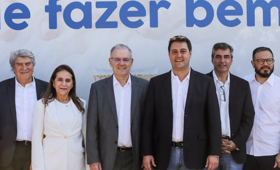 O governador Carlos Massa Ratinho Junior participou nesta quinta-feira (14) do lançamento da pedra fundamental do novo empreendimento do grupo J.Macêdo em Londrina, no Norte do Estado.