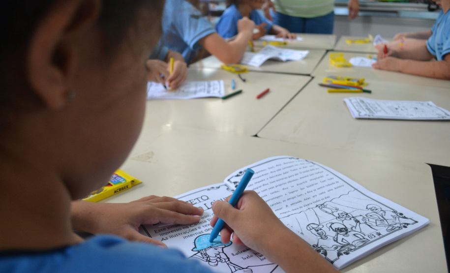 LIVRO DE COLORIR DETENTAS