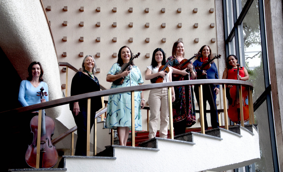 Da fundação às apresentações atuais, mulheres formam pilar fundamental da Orquestra Sinfônica do Paraná. Na foto, Fernanda.