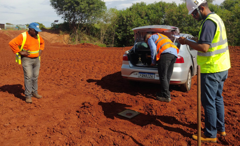 Recuperação emergencial da PR-323 em Umuarama chega a 70% de execução
