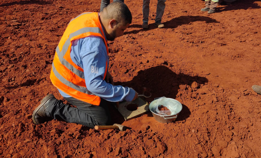 Recuperação emergencial da PR-323 em Umuarama chega a 70% de execução
