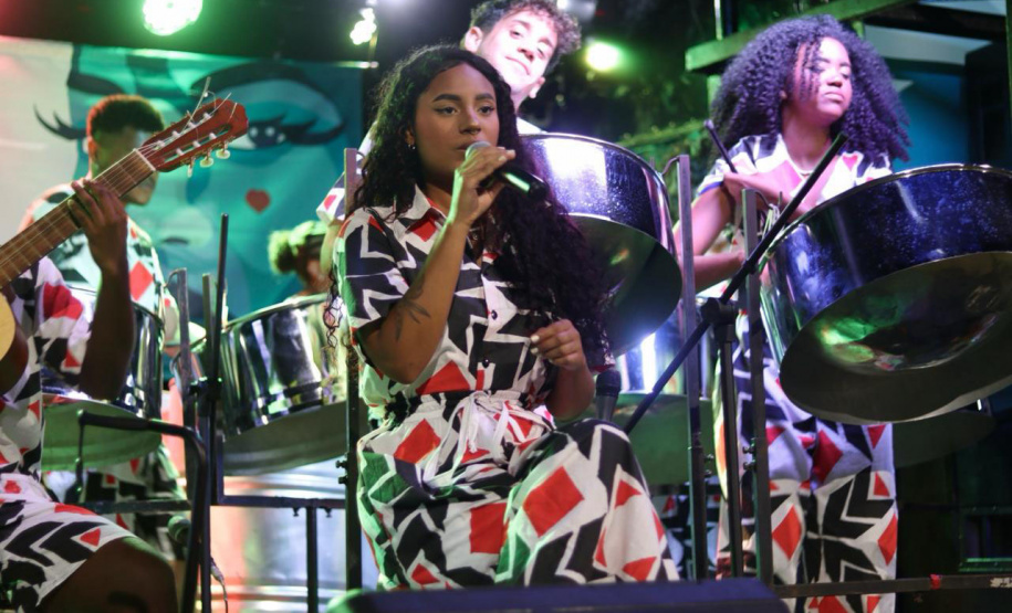 MIS-PR recebe o grupo Tambores de Aço para Quarta Musical