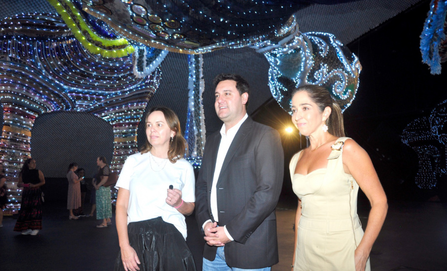 O governador Carlos Massa Ratinho Junior inaugurou nesta quarta-feira (13) a nova edição da exposição MON sem Paredes – Artistas Conquistam os Jardins, agora voltada ao público infantil.