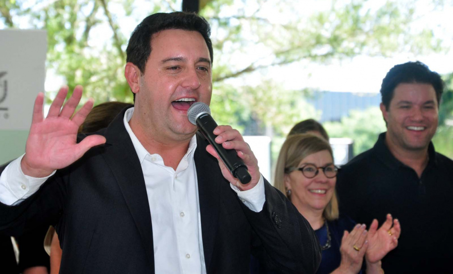 O governador Carlos Massa Ratinho Junior inaugurou nesta quarta-feira (13) a nova edição da exposição MON sem Paredes – Artistas Conquistam os Jardins, agora voltada ao público infantil.