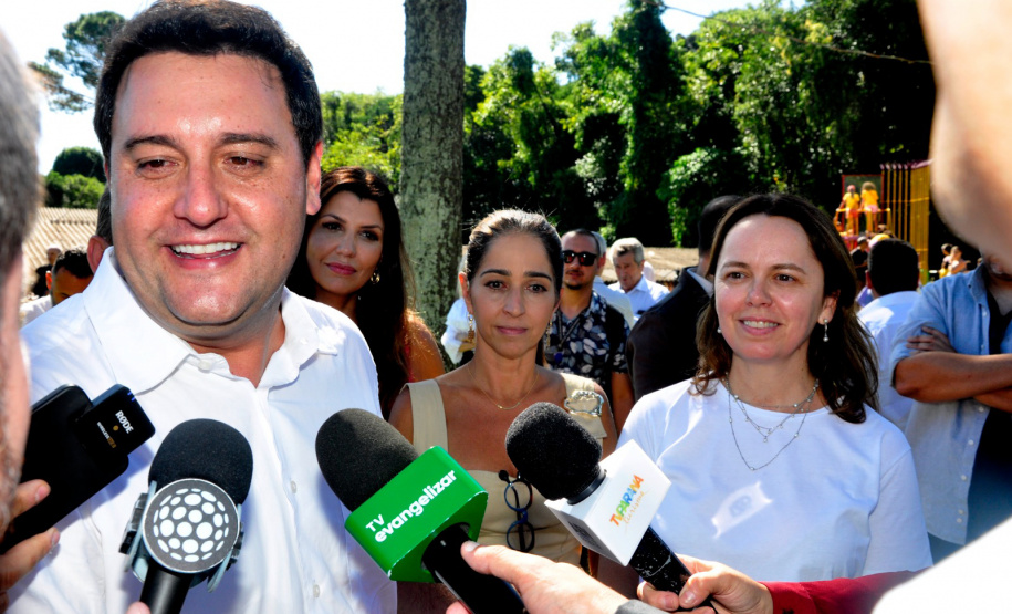 O governador Carlos Massa Ratinho Junior inaugurou nesta quarta-feira (13) a nova edição da exposição MON sem Paredes – Artistas Conquistam os Jardins, agora voltada ao público infantil.