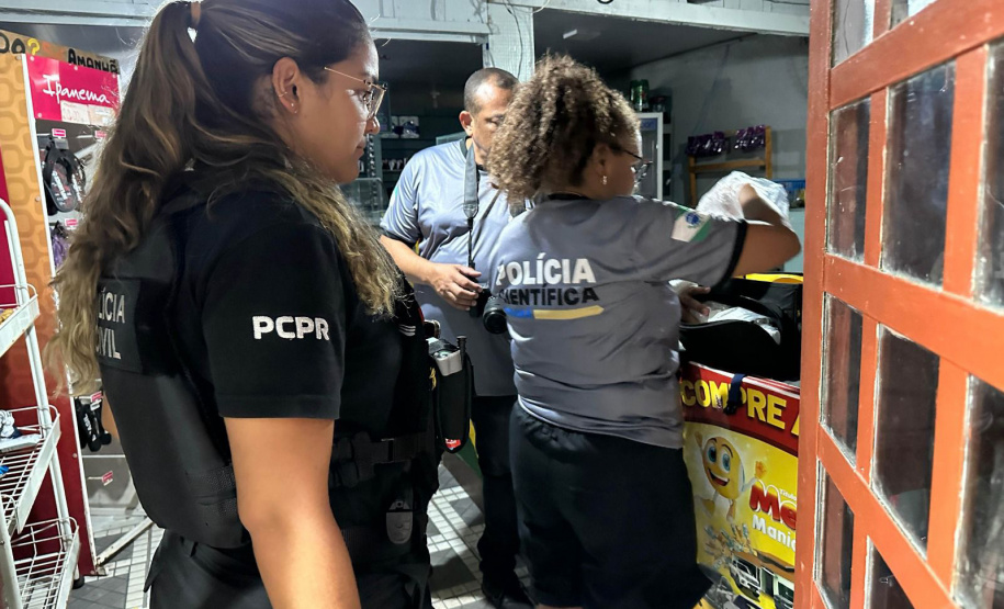 MULHERES POLÍCIA