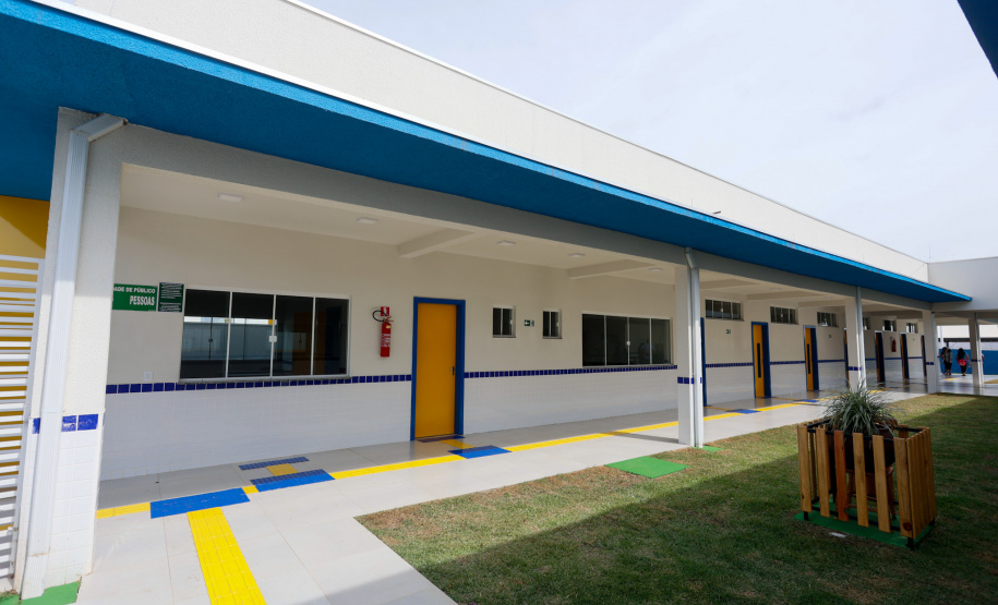 O governador Carlos Massa Ratinho Junior inaugura a Escola de Educação Especial de Nova Laranjeiras, na região Centro-Sul do Paraná.