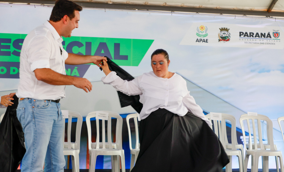 O governador Carlos Massa Ratinho Junior inaugura a Escola de Educação Especial de Nova Laranjeiras, na região Centro-Sul do Paraná.