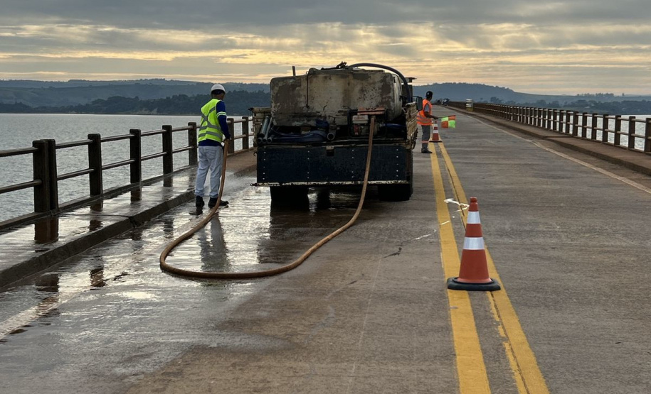 DER PR-218 Reforma ponte