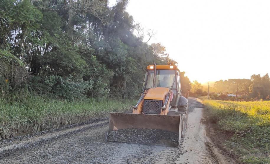 DER PR-281 Mallet cascalhamento