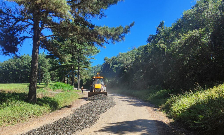 DER PR-281 Mallet cascalhamento