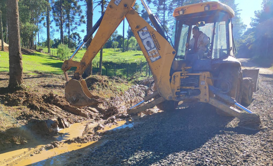 DER PR-281 Mallet cascalhamento