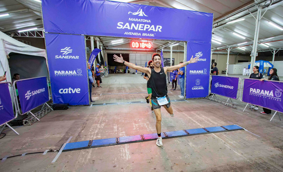 Maratona da Sanepar em Cascavel reuniu mais de 2 mil atletas; confira os vencedores
