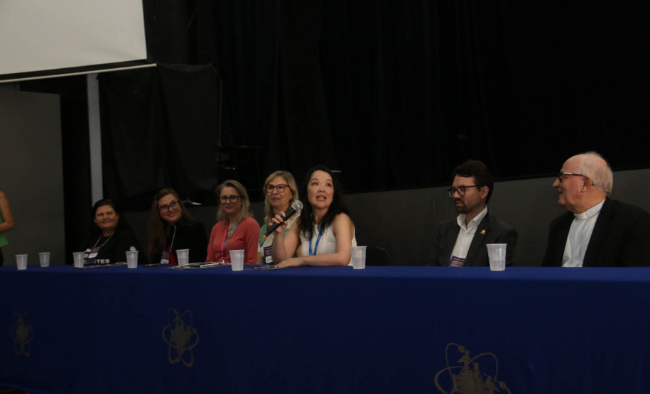 De maneira preparatória para a conferência estadual, onze municípios, que concentram boa parte da população migrante no Paraná, realizaram Conferências Municipais entre janeiro e março de 2024.