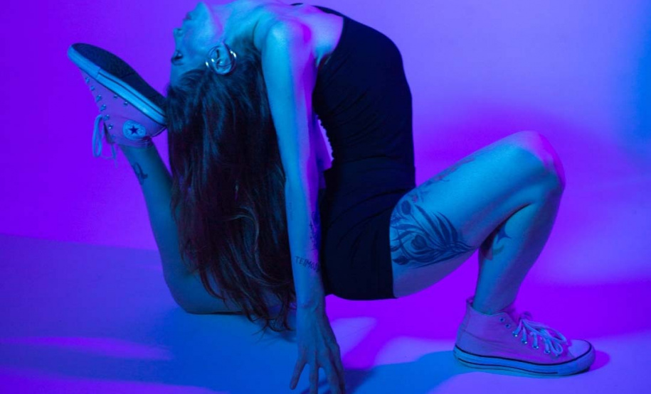 MUPA apresenta mesas de conversa e performance de contorcionismo