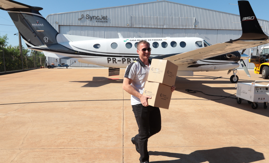 Aeronave da Casa Militar leva alimentação especial para crianças hospitalizadas no Rio Grande do Sul