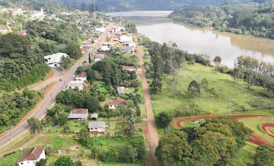 Obras do Asfalto Novo, Vida Nova transformam vida em Porto Vitória e Paula Freitas