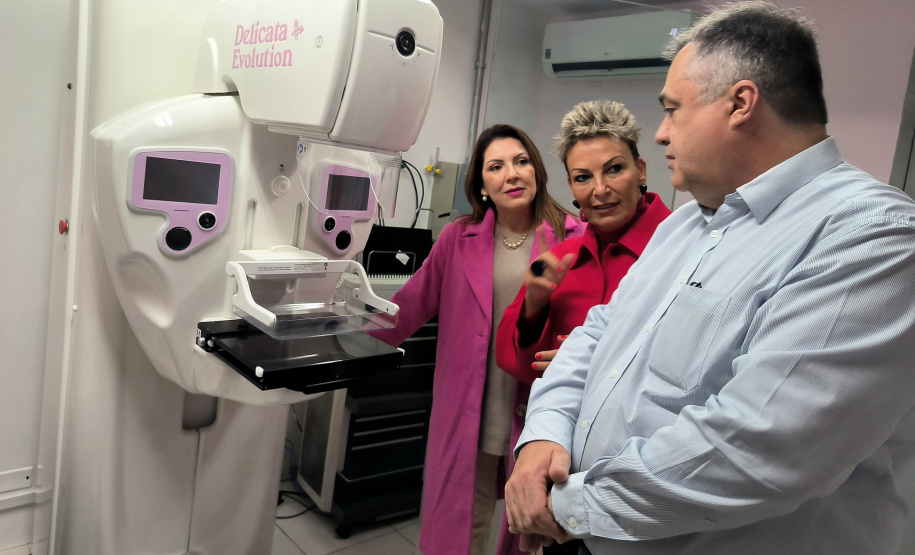 Saúde da mulher: Governo do Estado entrega mamógrafo para Rolândia