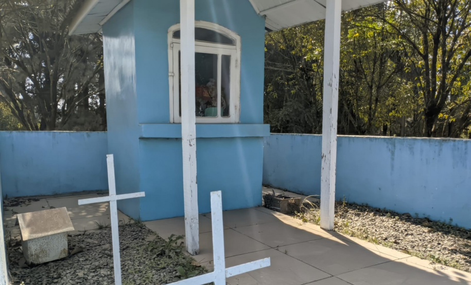 SETU MENOR CEMITÉRIO DO MUNDO