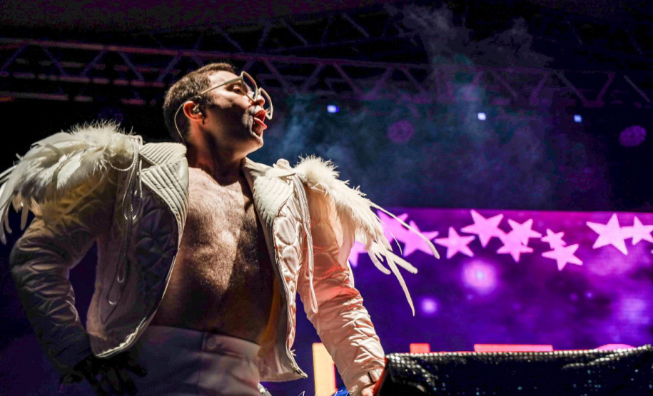 GUAÍRA TRIBUTO A ELTON JOHN