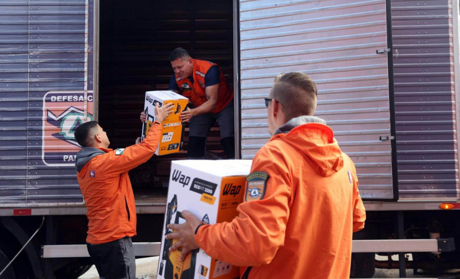 Campanha do Estado chega a 13,2 mil toneladas de doações enviadas ao Rio Grande do Sul