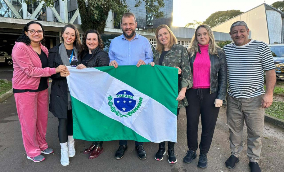 Paraná envia assistentes sociais ao Rio Grande do Sul para auxiliar no atendimento à população