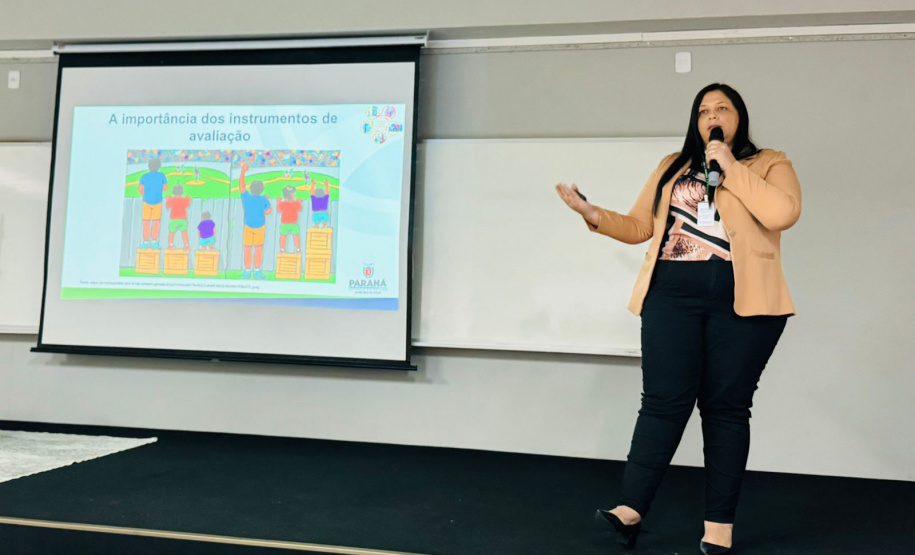 SESA CAPACITA PROFISSIONAIS IDOSOS