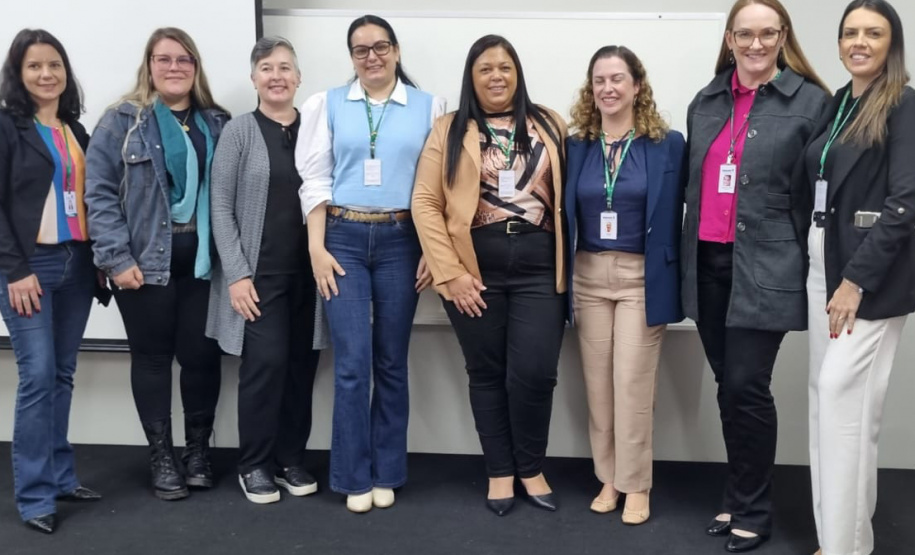 SESA CAPACITA PROFISSIONAIS IDOSOS