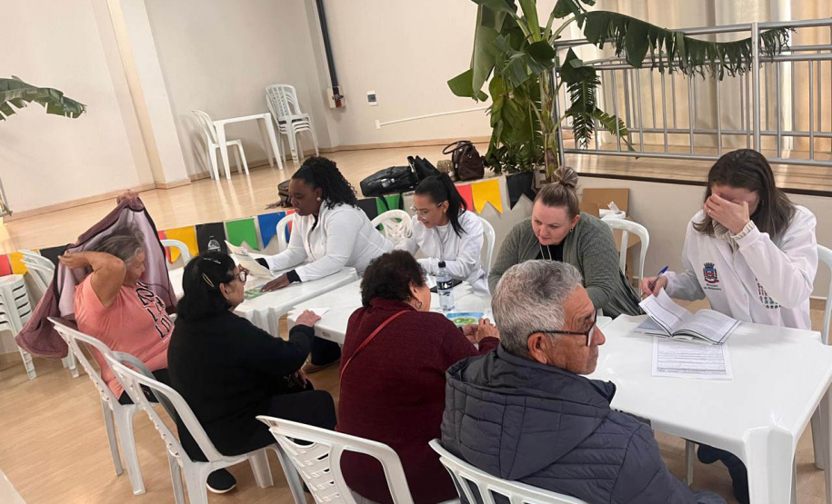 Saúde realiza capacitação de profissionais e mutirão da pessoa idosa na Região Oeste