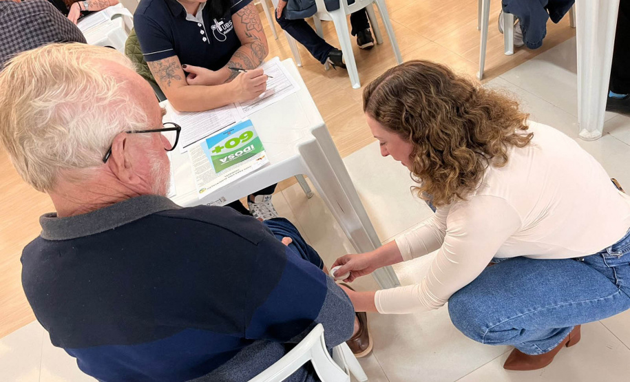 Saúde realiza capacitação de profissionais e mutirão da pessoa idosa na Região Oeste